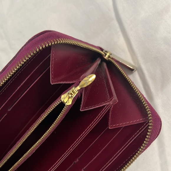 Authentic Preloved Louis Vuitton Vernis Zippy Wallet - Picture 5 of 6